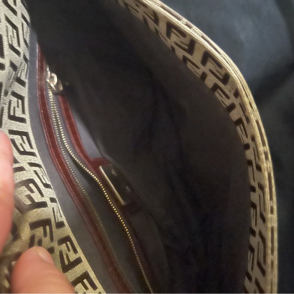 Zucca Zucchino FF
Monogram Pochette Shoulder Baguette Bag - Picture 5 of 8